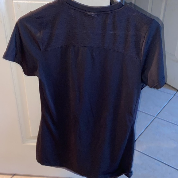 Gymshark top - Picture 3 of 6